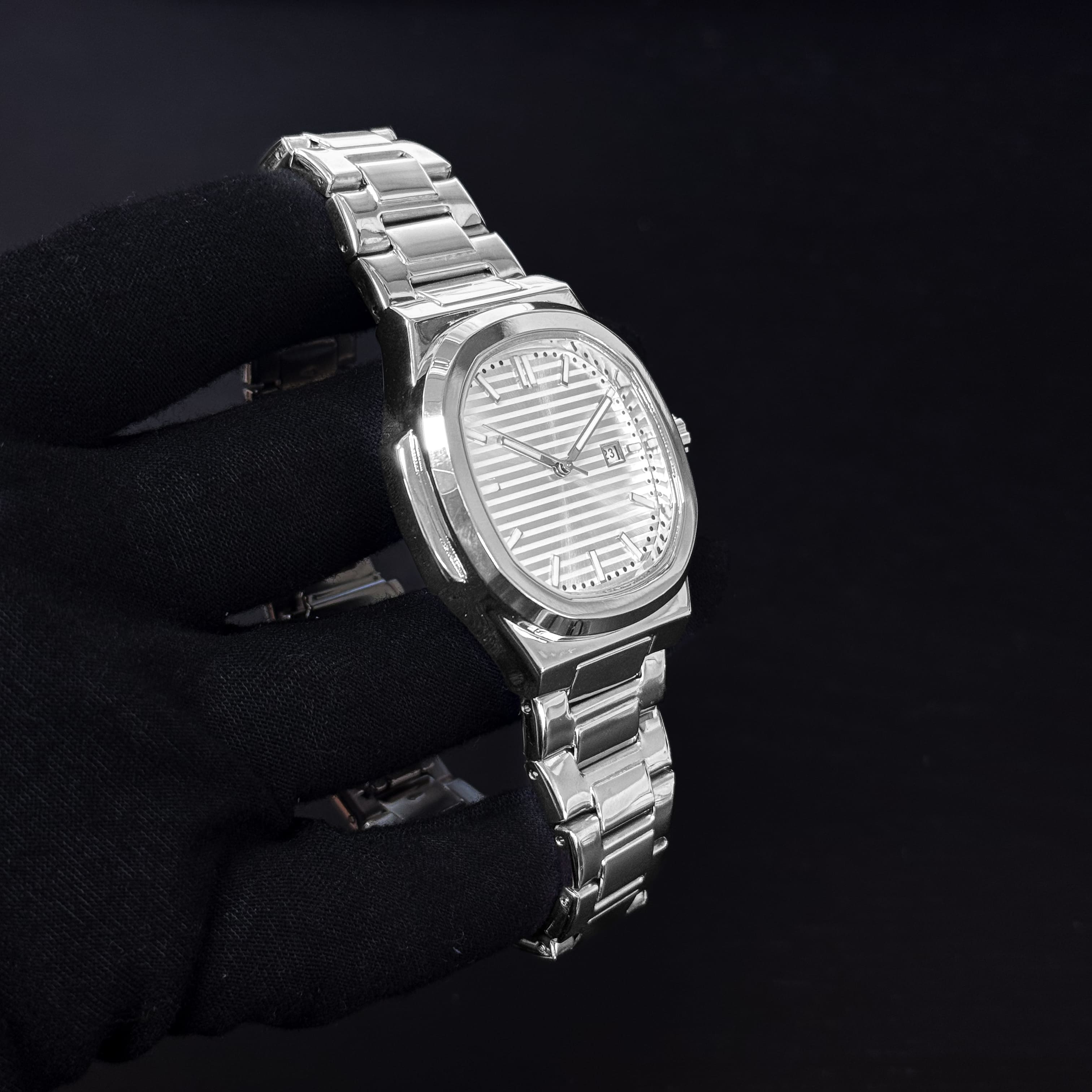 Men’s 42mm Classic Oblong Dial Watch - Quartz Movement