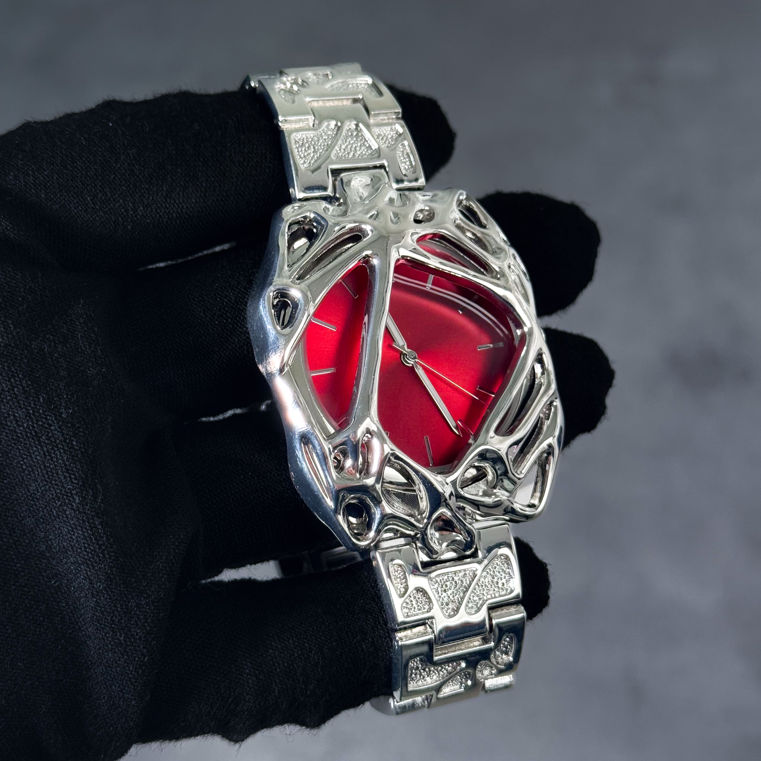 Men’s 40mm Spider Web Watch - Metal Band, Quartz Movement