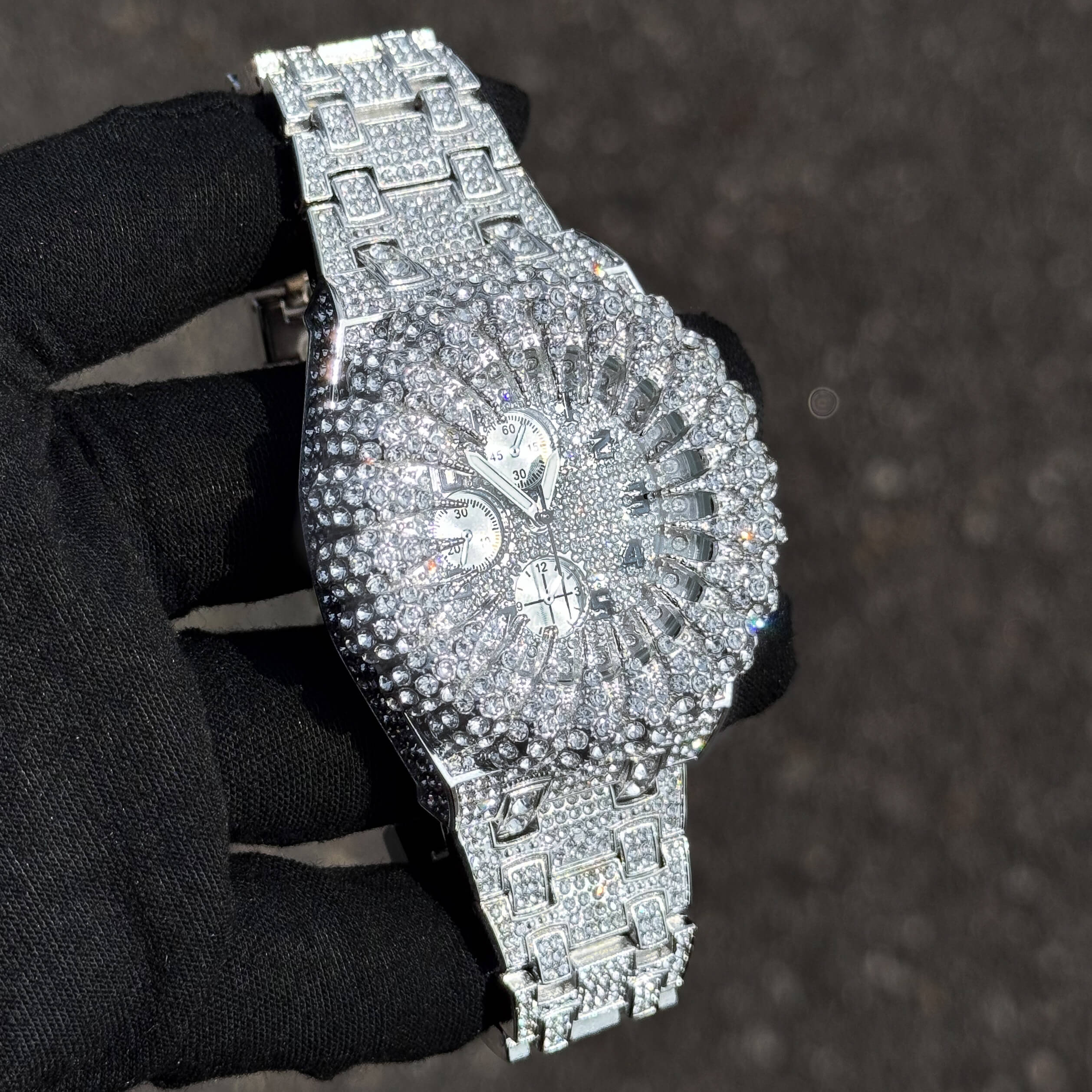 Men's 48mm Iced Out Spike Burst Watch - Metal Band, Quartz Movement
