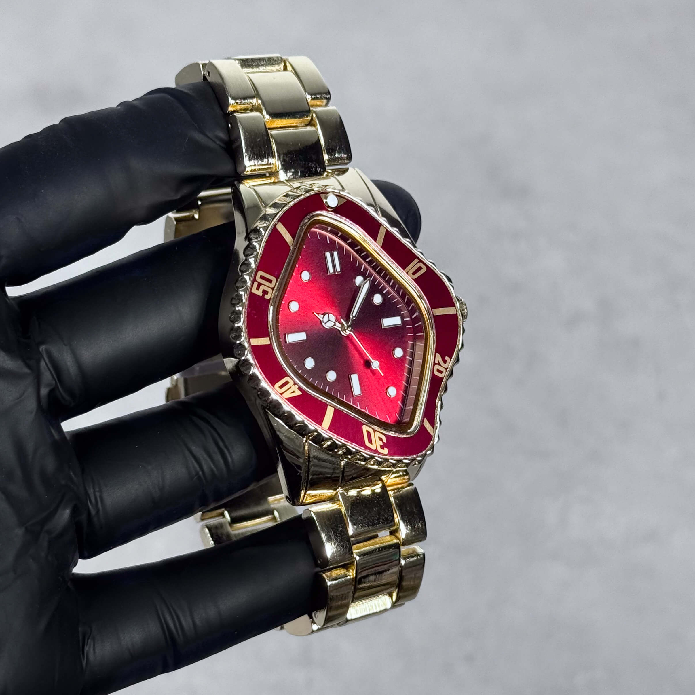 Men’s 42mm Warped Case Watch – Unique Shape, Metal Band, Quartz Movement