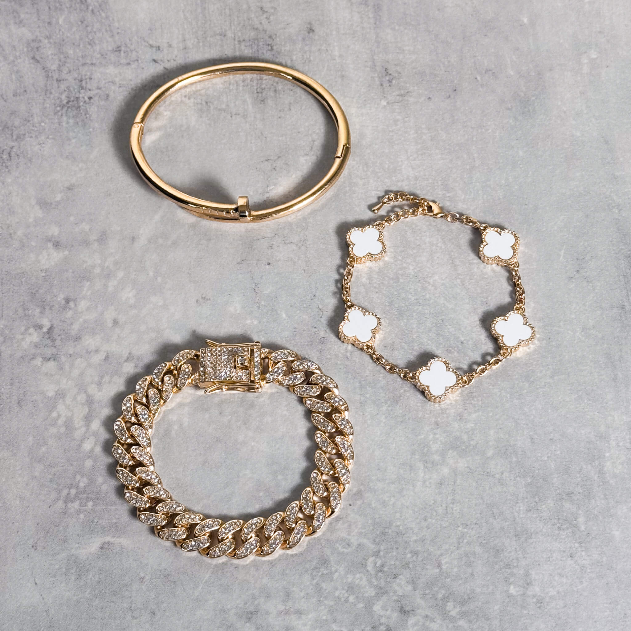 Clover with Cuban Link Bracelet 3-Piece Set in green enamel with gold bangles.