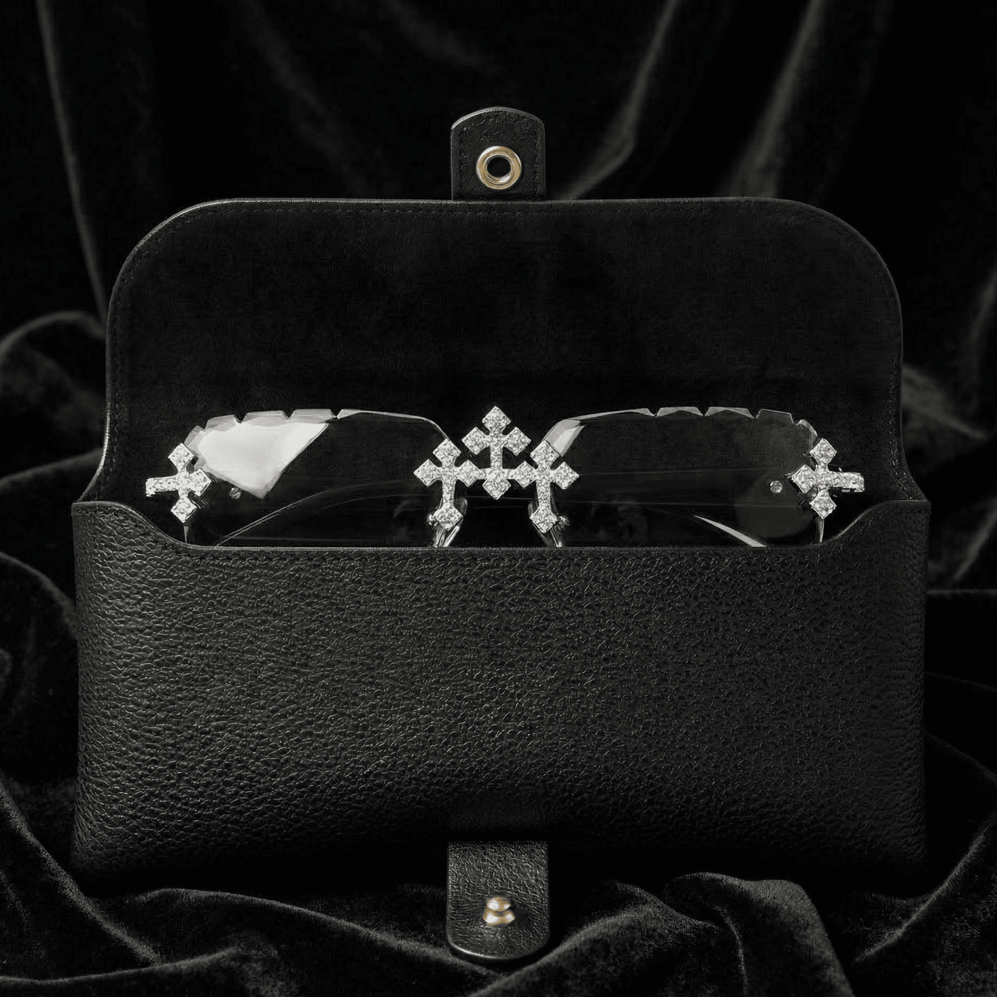 Black Faux Leather Sunglasses Pouch – Slim Design