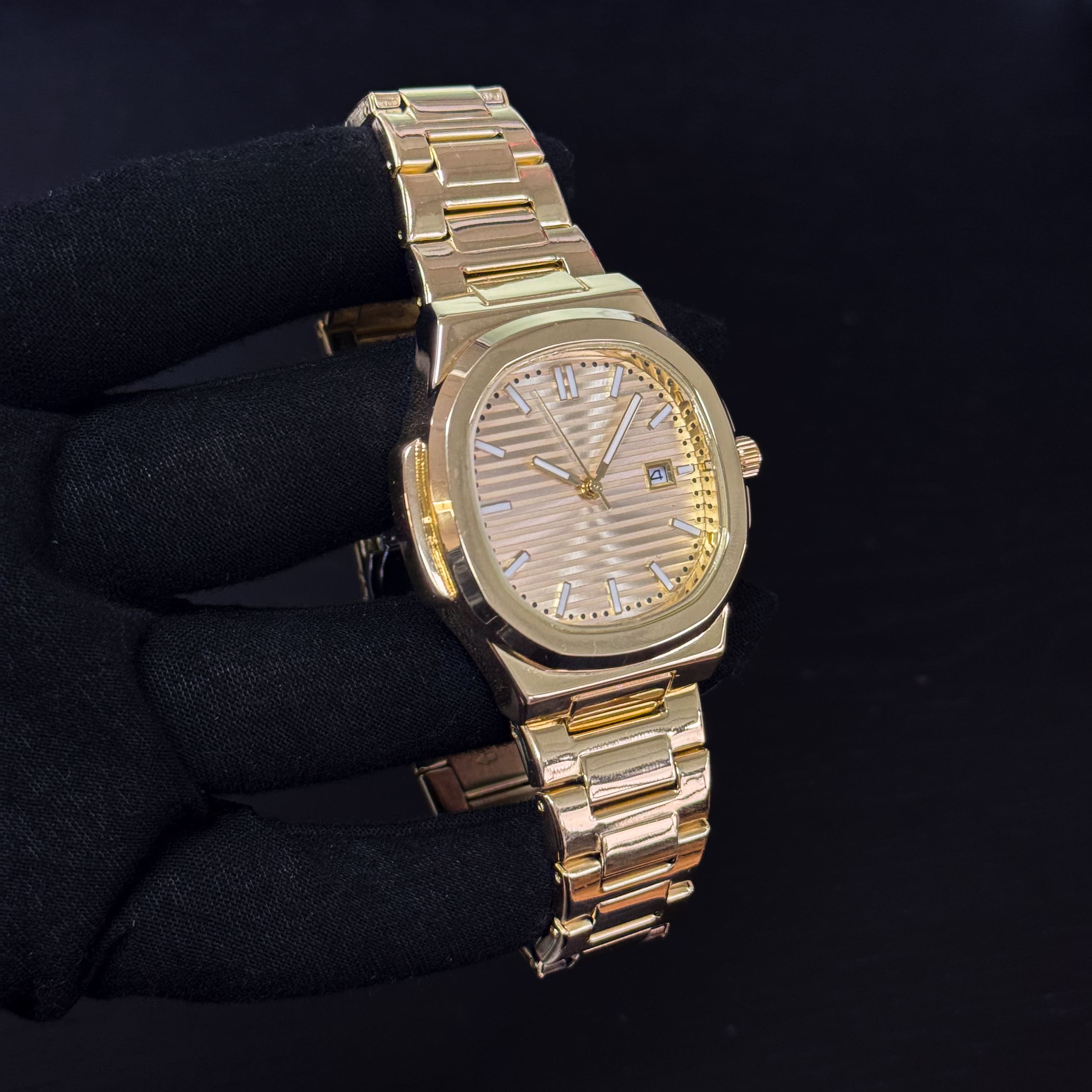 Men’s 42mm Classic Oblong Dial Watch - Quartz Movement