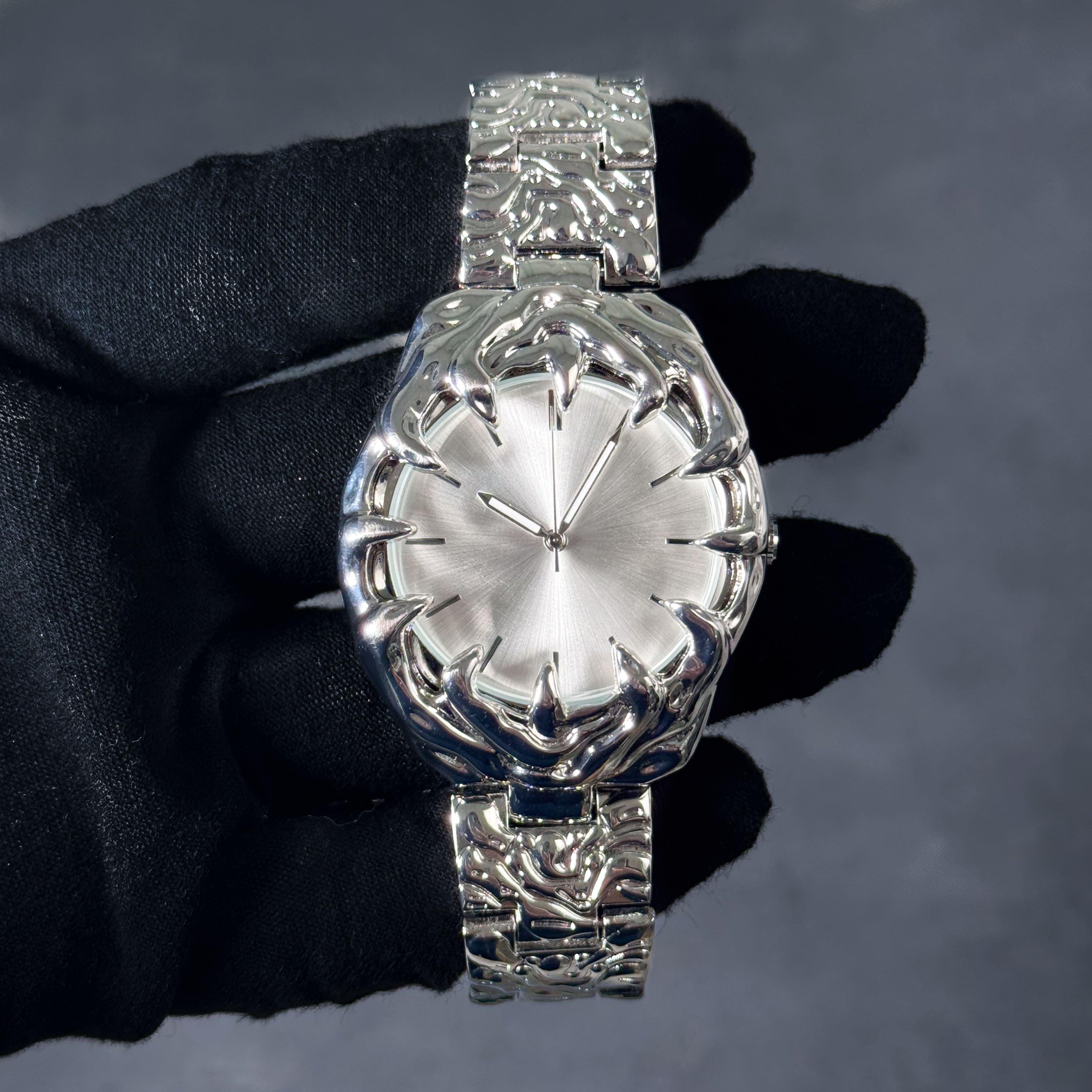 Men's 40mm Claw Watch - Metal Band, Quartz Movement