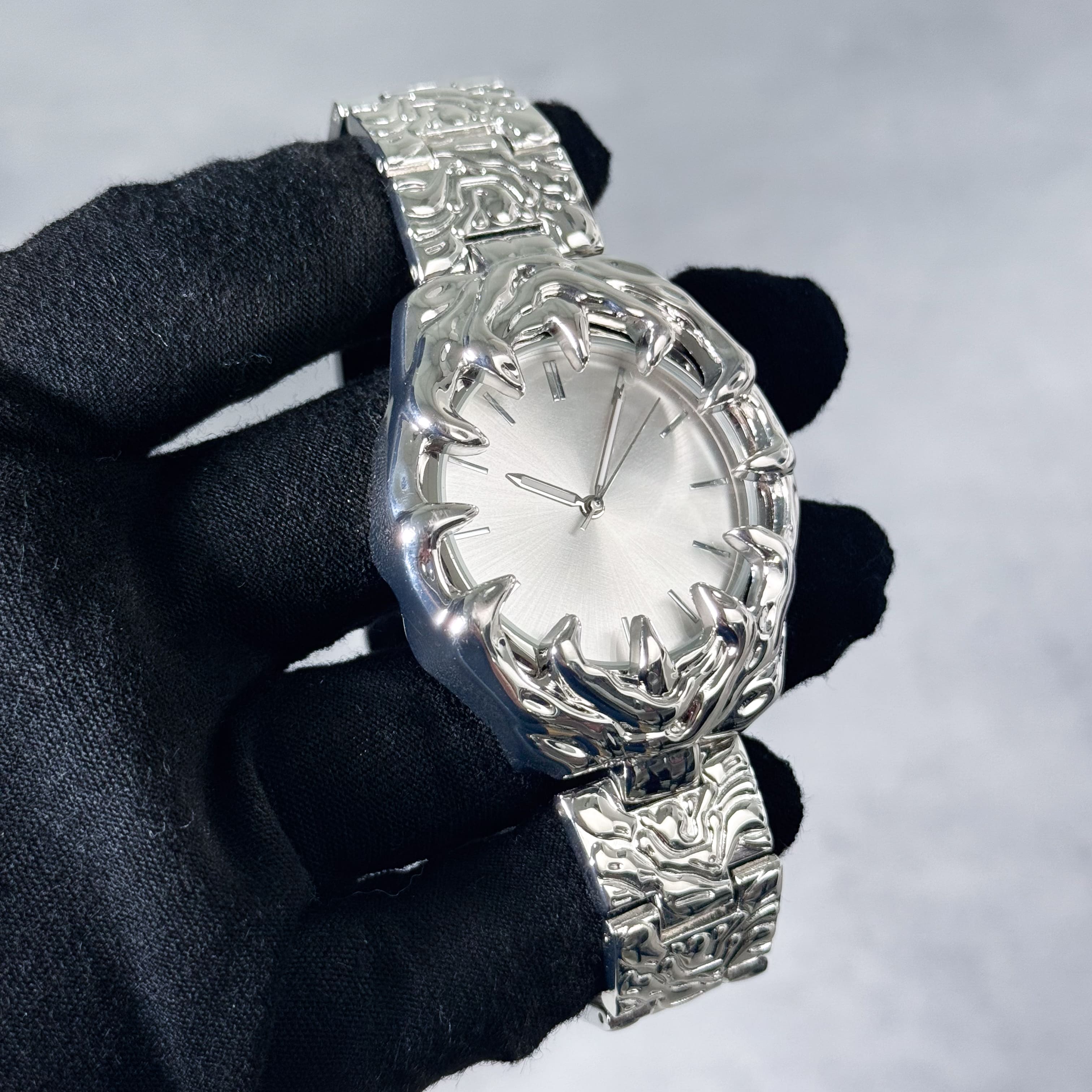 Men's 40mm Claw Watch - Metal Band, Quartz Movement
