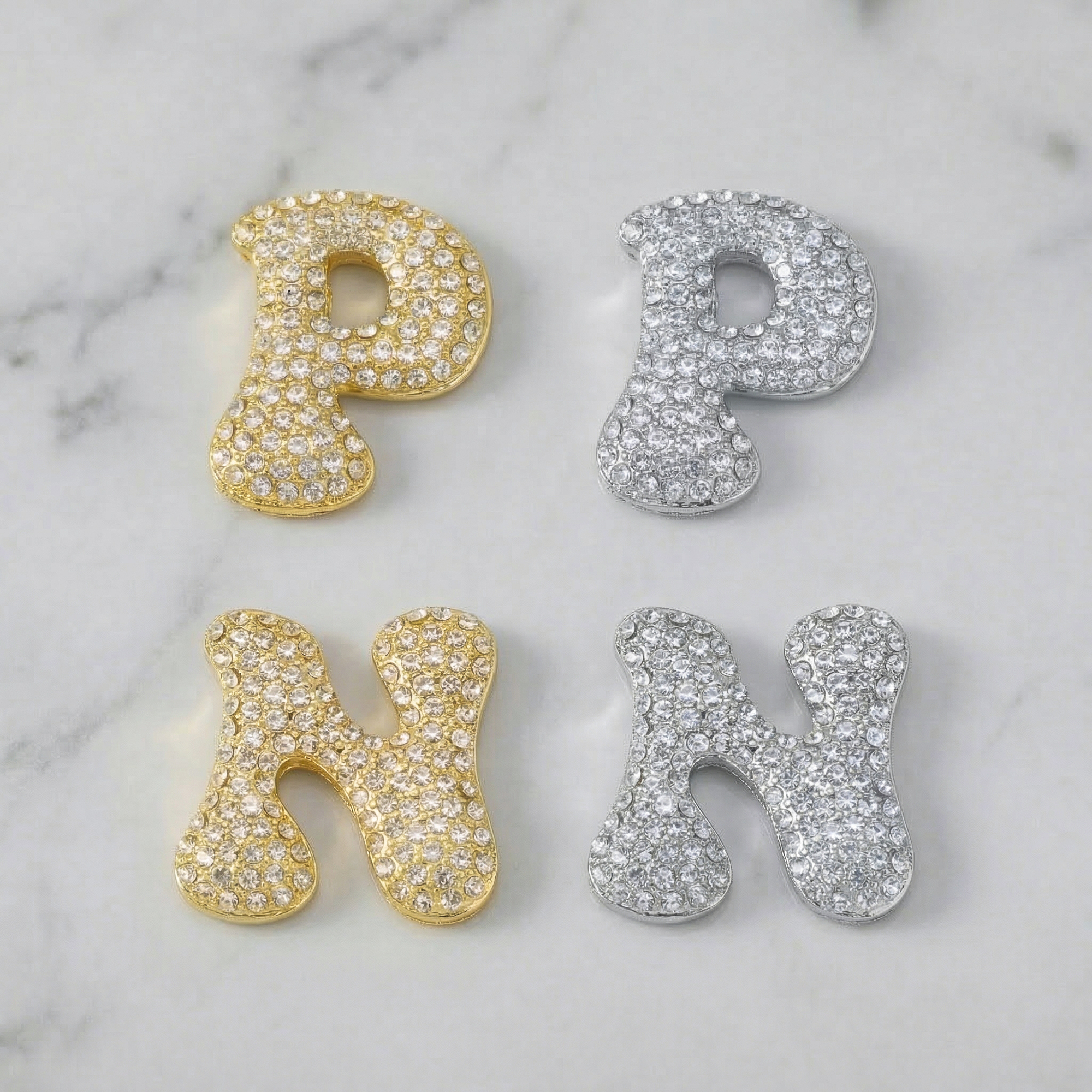 30mm Iced Out Bubble Letter Pendant witth Box Chain