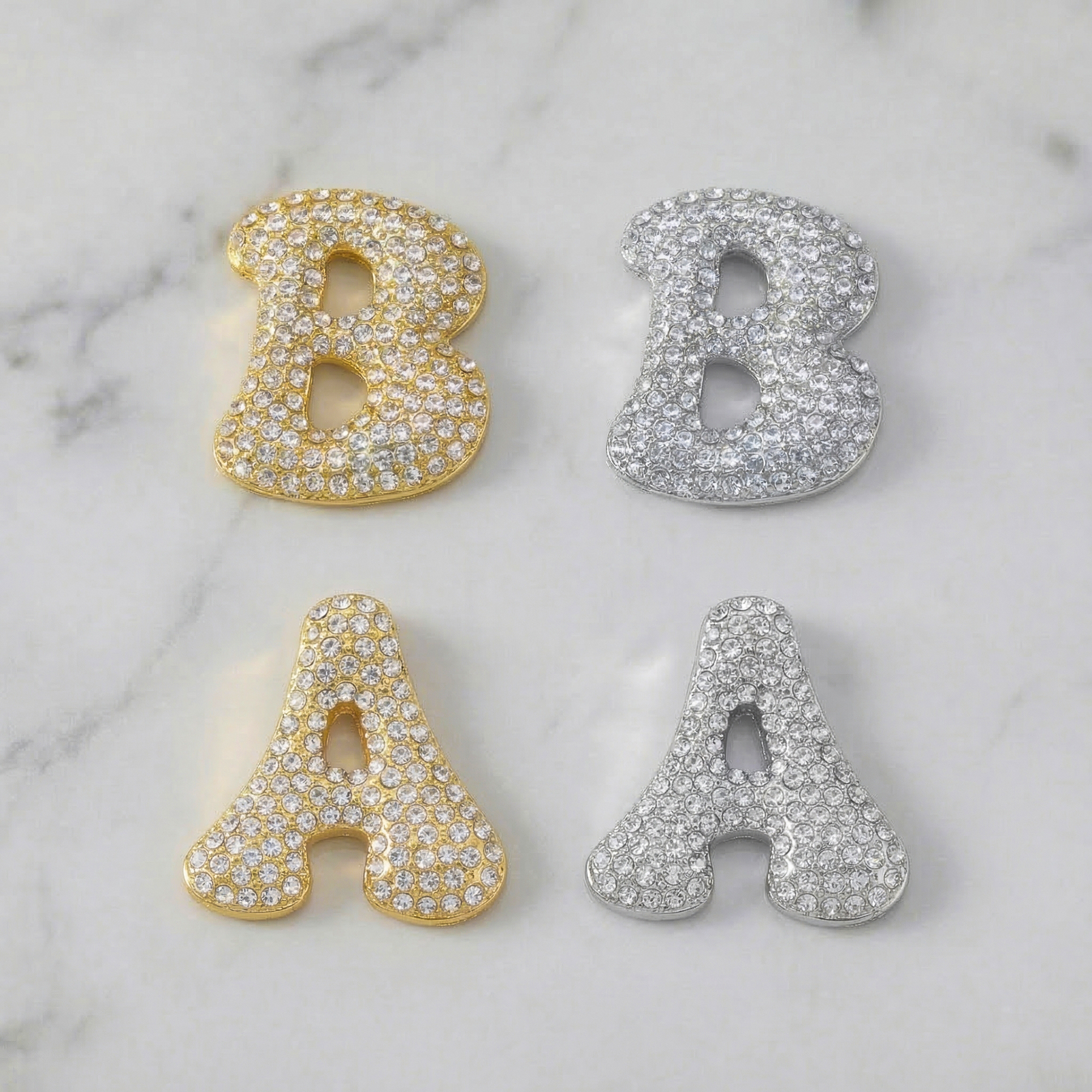 30mm Iced Out Bubble Letter Pendant witth Box Chain