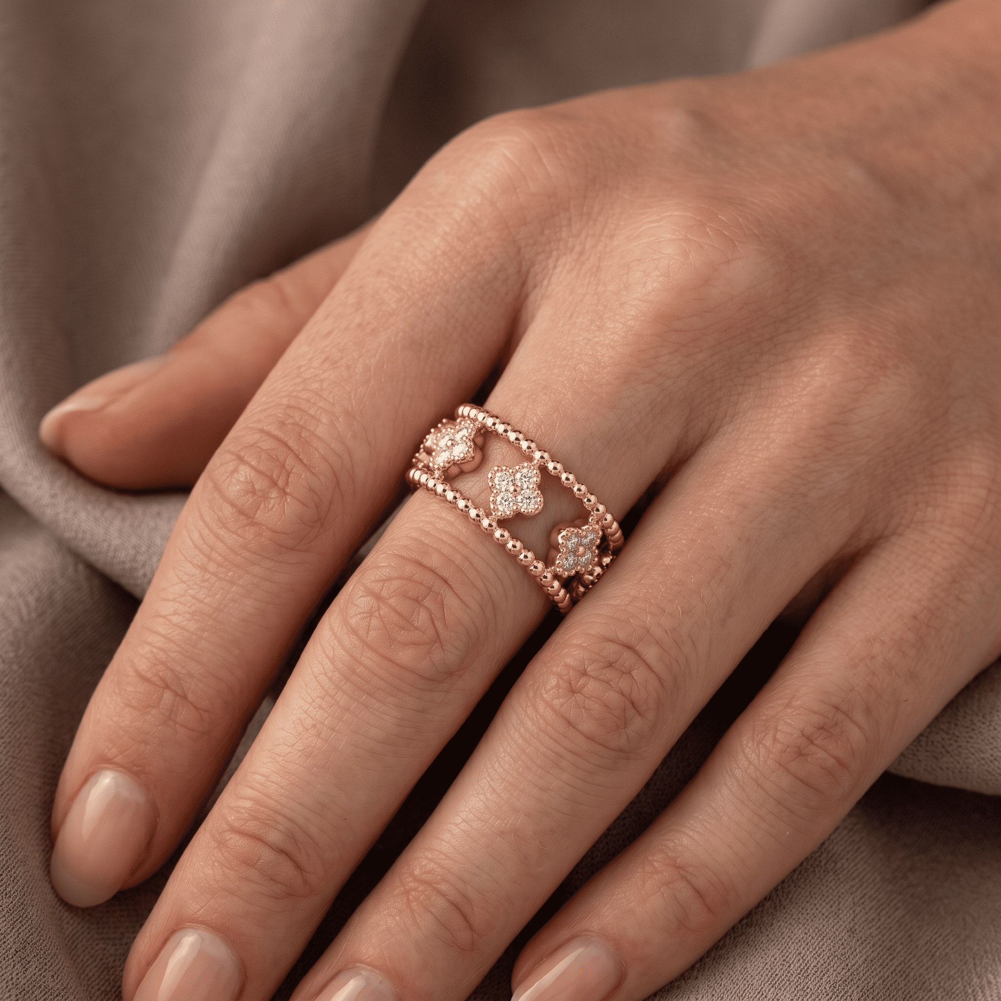 0.39CT Moissanite Round Cut Four-Leaf Clover Openwork Band Ring in Premium Sterling Silver