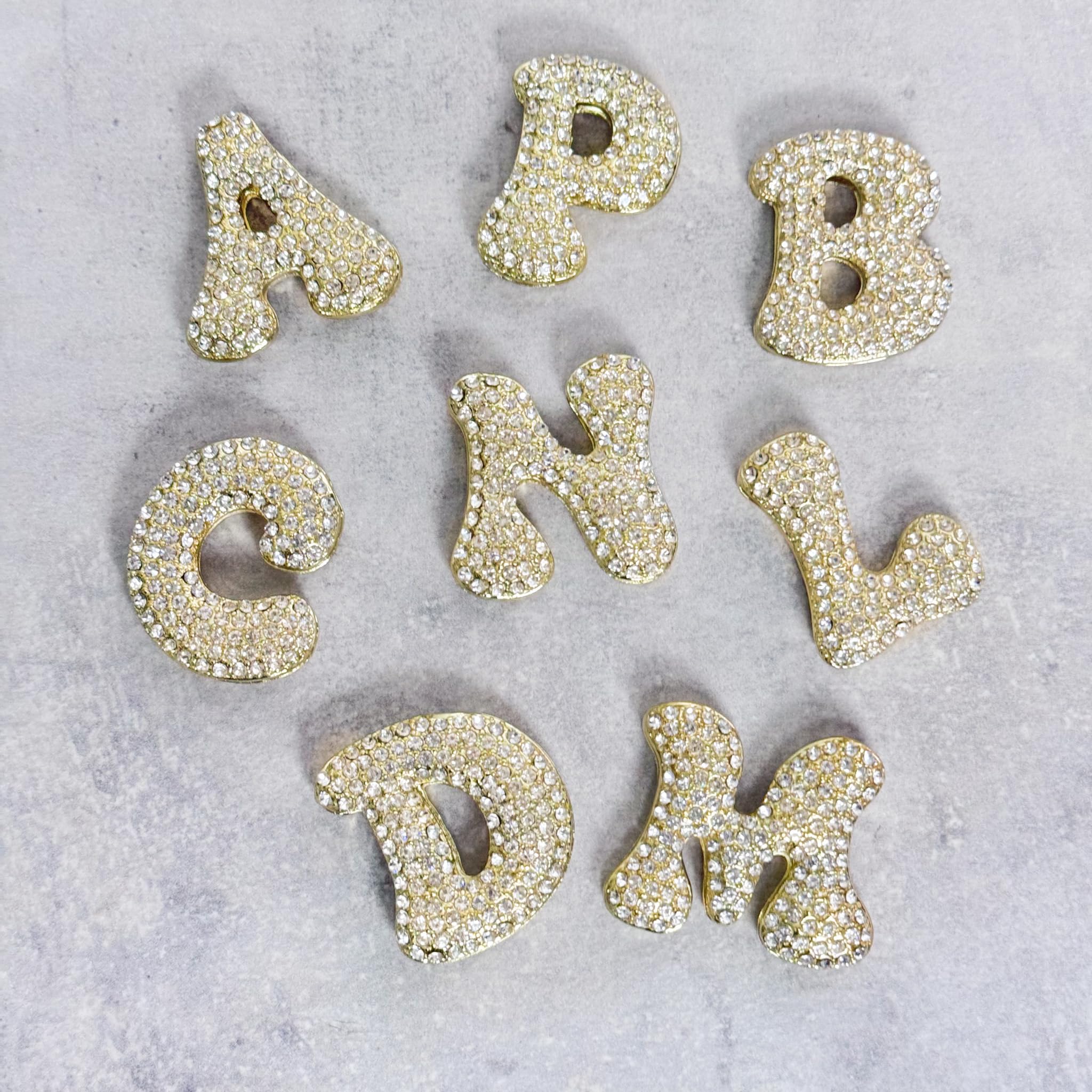 30mm Iced Out Bubble Letter Pendant witth Box Chain