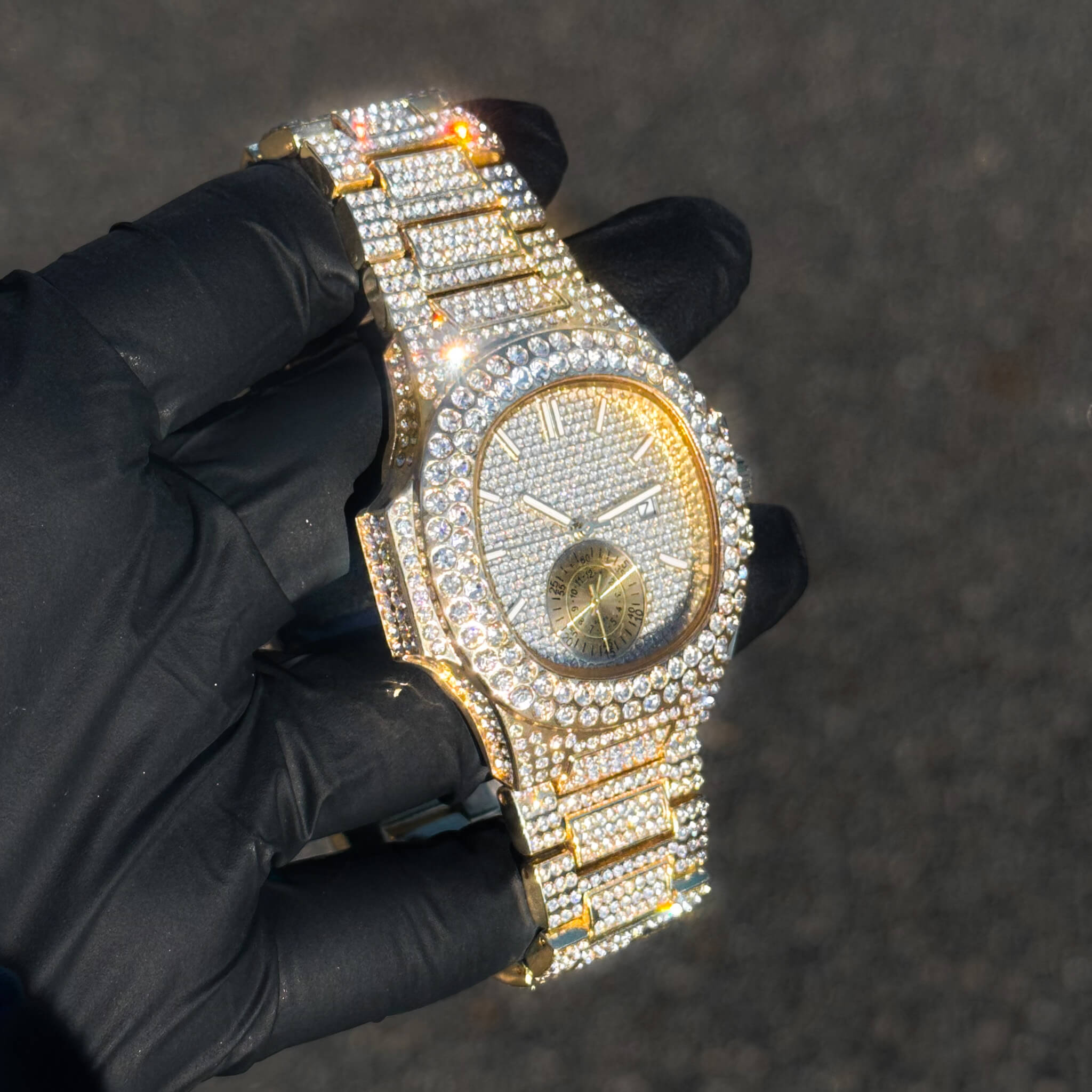 Men's 43mm Luxury Iced-Out Diamond Watch - Quartz Movement