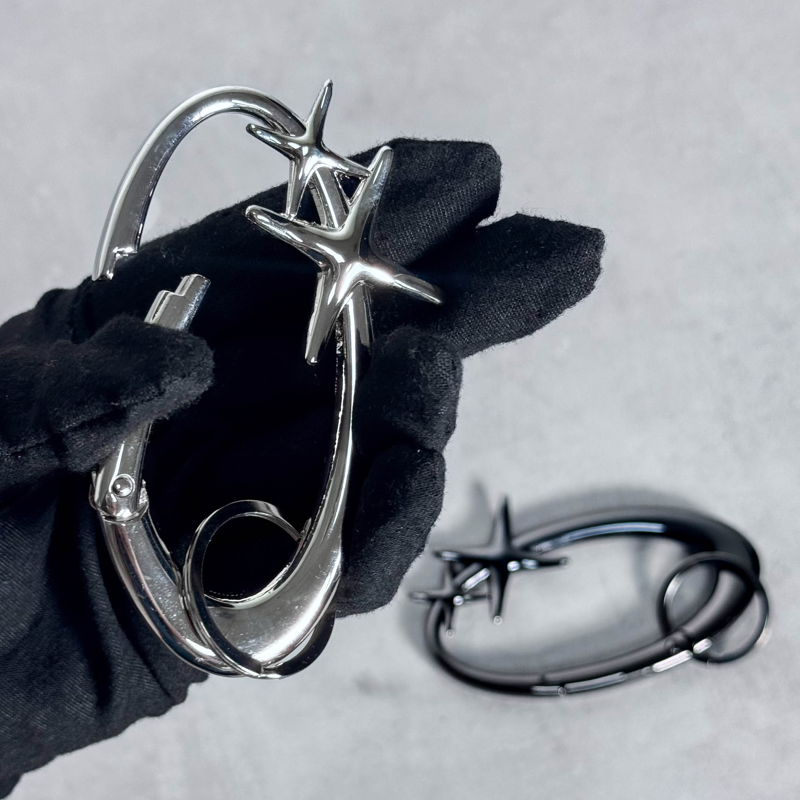 Sleek Metal Moon Ring Key Clip Hook – 3” Multi-Purpose Key Holder for Chains, Bags & Wallets