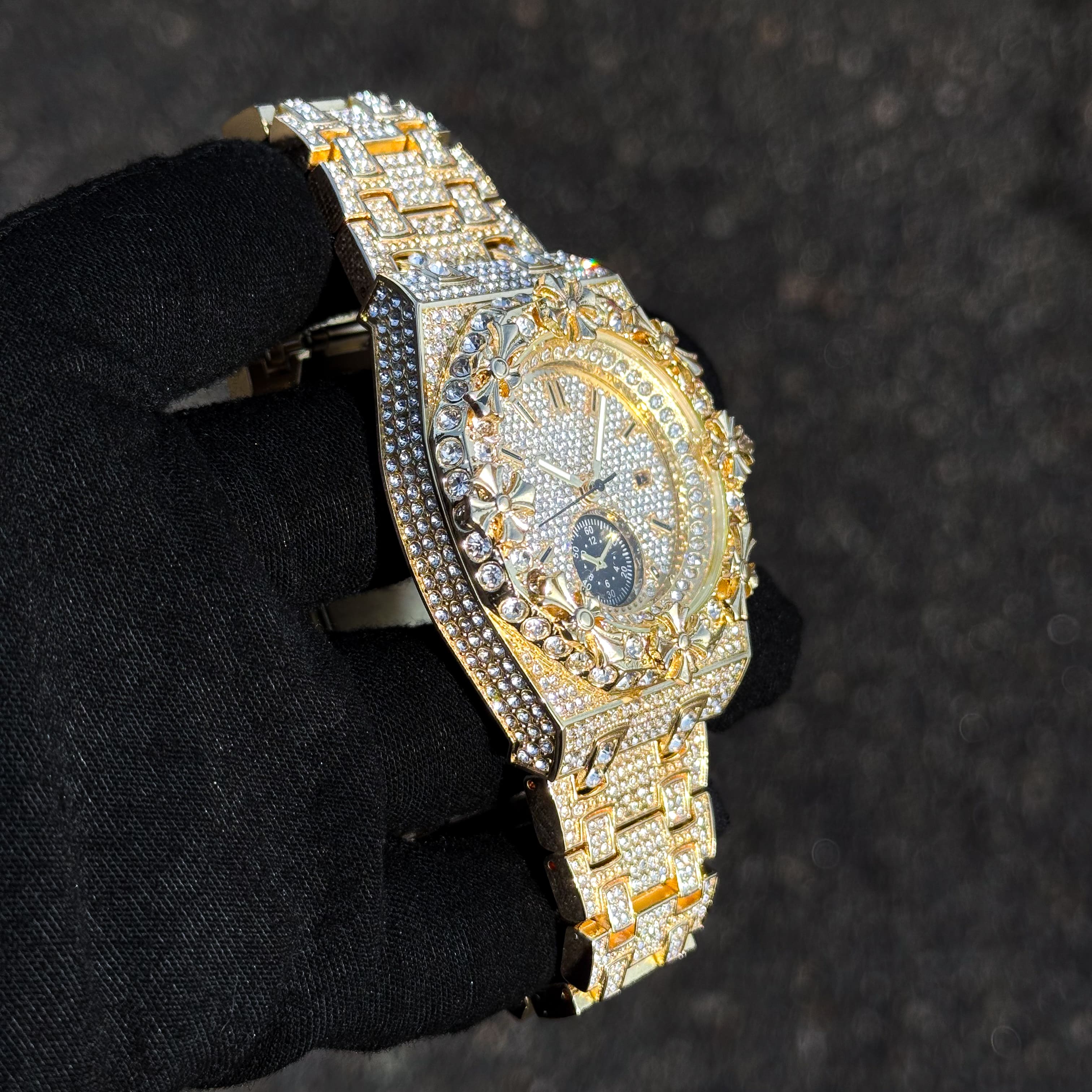 Men's 44mm Iced Out Cross Bezel Watch - Metal Band, Quartz Movement