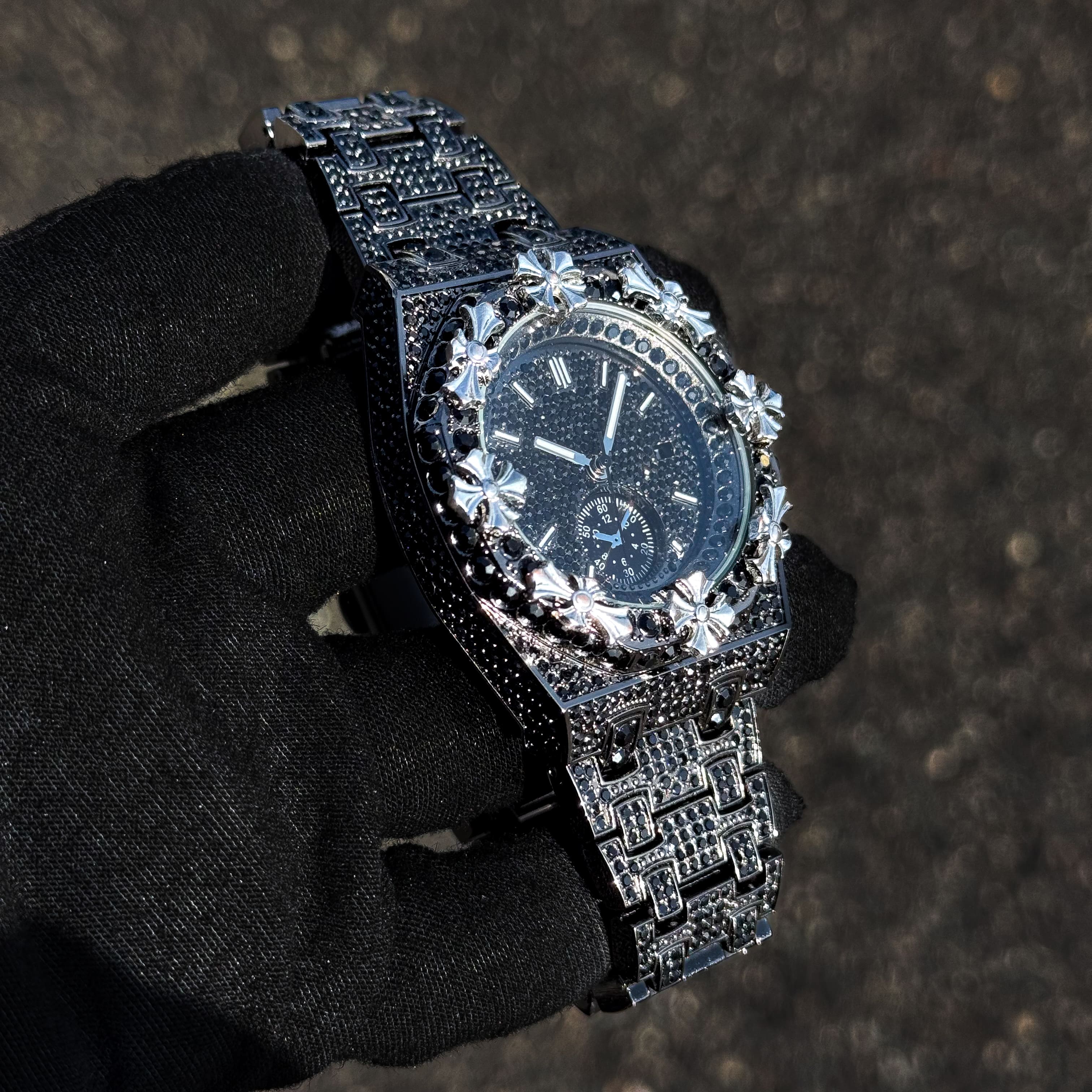Men's 44mm Iced Out Cross Bezel Watch - Metal Band, Quartz Movement