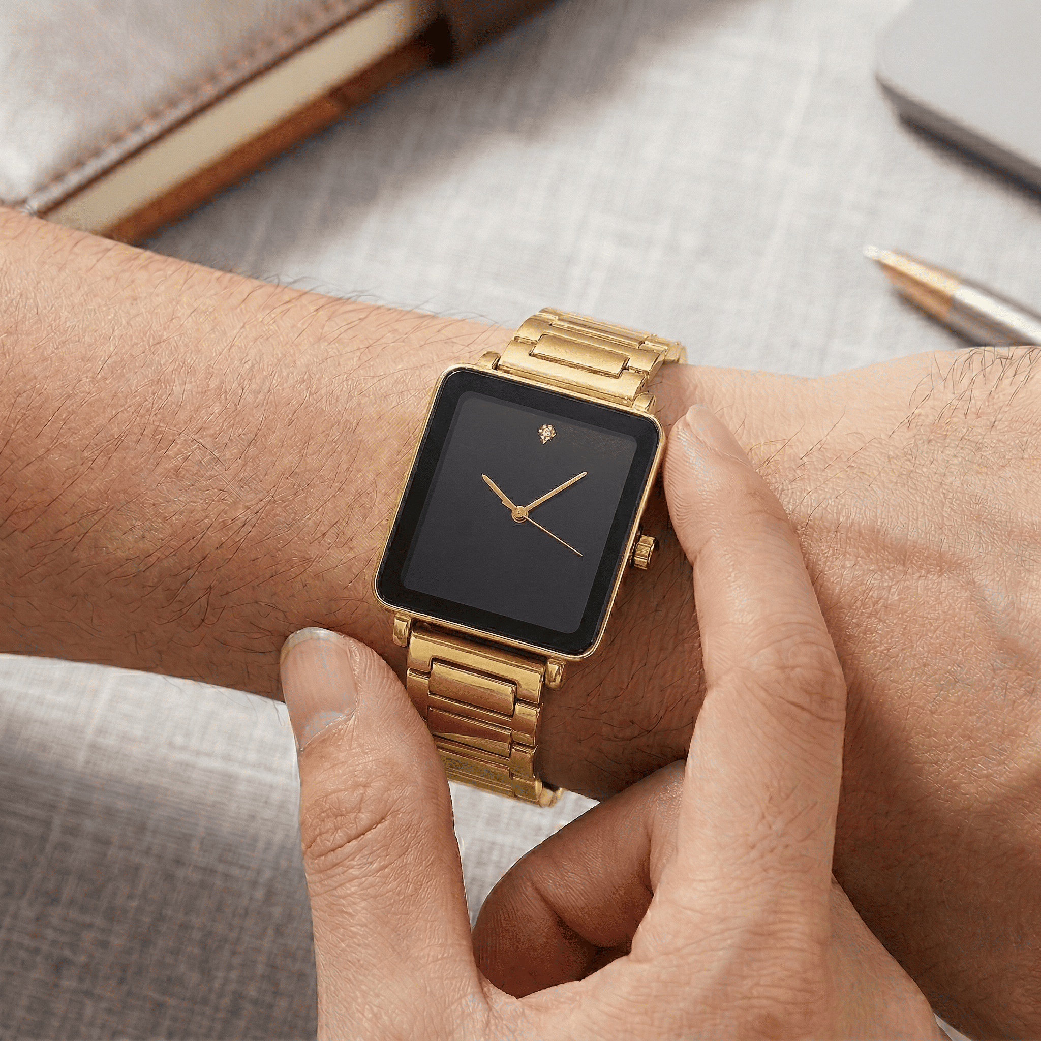 Men’s 33mm Square Dial Watch - Metal Band, Quartz Movement